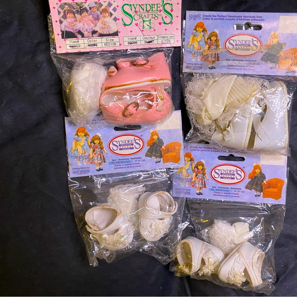 Syndee,s crafts dolls shoes lot